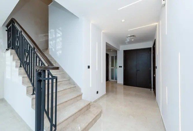 Redesigned staircase after renovation — Palmera 4 villa, Arabian Ranches